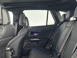 Mercedes-Benz GLC GLC 300 4MATIC SUV 2026