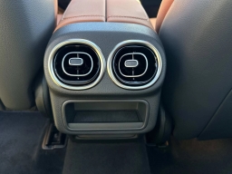 Mercedes-Benz GLC GLC 300 4MATIC SUV 2026