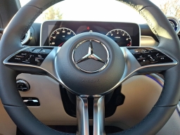 Mercedes-Benz GLC GLC 300 4MATIC SUV 2026