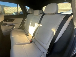 Mercedes-Benz GLC GLC 300 4MATIC SUV 2026