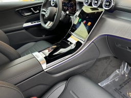 Mercedes-Benz GLC GLC 300 4MATIC SUV 2026