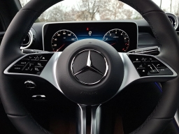 Mercedes-Benz GLC GLC 300 4MATIC SUV 2026