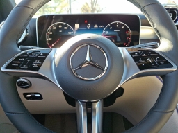 Mercedes-Benz GLC GLC 300 4MATIC SUV 2026