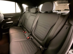 Mercedes-Benz GLC GLC 300 4MATIC SUV 2026