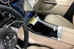 Mercedes-Benz GLC GLC 300 4MATIC SUV 2026