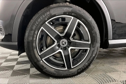 Mercedes-Benz GLC GLC 300 4MATIC SUV 2026