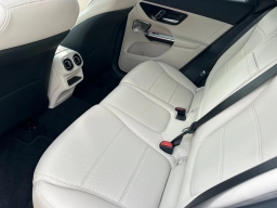 Mercedes-Benz GLC GLC 300 4MATIC SUV 2026