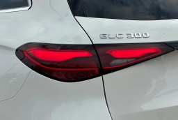 Mercedes-Benz GLC GLC 300 4MATIC SUV 2026