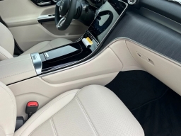 Mercedes-Benz GLC GLC 300 4MATIC SUV 2026