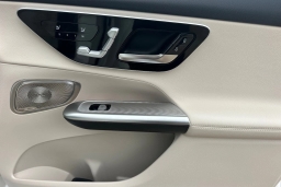 Mercedes-Benz GLC GLC 300 4MATIC SUV 2026