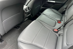 Mercedes-Benz GLC GLC 300 4MATIC SUV 2026