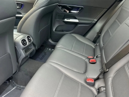 Mercedes-Benz GLC GLC 300 4MATIC SUV 2026