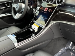 Mercedes-Benz GLC GLC 300 4MATIC SUV 2026