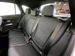 Mercedes-Benz GLC GLC 300 4MATIC SUV 2026