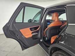 Mercedes-Benz GLC GLC 300 4MATIC SUV 2026