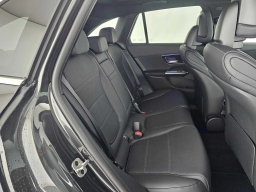 Mercedes-Benz GLC GLC 300 4MATIC SUV 2026