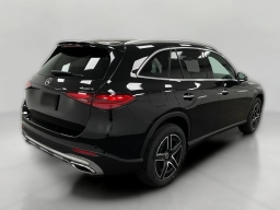 Mercedes-Benz GLC GLC 300 4MATIC SUV 2026
