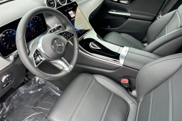 Mercedes-Benz GLC GLC 300 4MATIC SUV 2026