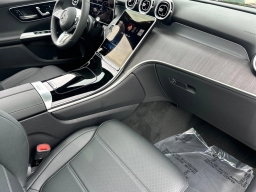 Mercedes-Benz GLC GLC 300 4MATIC SUV 2026