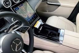 Mercedes-Benz GLC GLC 300 4MATIC SUV 2026