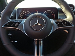 Mercedes-Benz GLC GLC 300 4MATIC SUV 2026