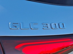 Mercedes-Benz GLC GLC 300 4MATIC SUV 2026