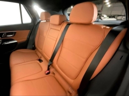 Mercedes-Benz GLC GLC 300 4MATIC SUV 2026