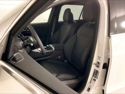 Mercedes-Benz GLC GLC 300 4MATIC SUV 2026