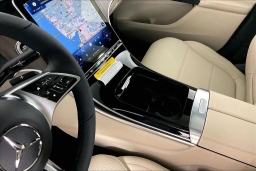 Mercedes-Benz GLC GLC 300 4MATIC SUV 2026