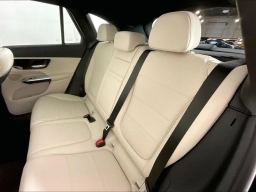 Mercedes-Benz GLC GLC 300 4MATIC SUV 2026