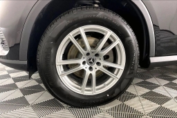 Mercedes-Benz GLC GLC 300 4MATIC SUV 2026