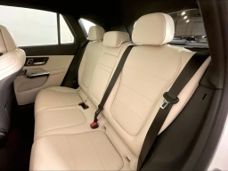 Mercedes-Benz GLC GLC 300 4MATIC SUV 2026