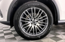 Mercedes-Benz GLC GLC 300 4MATIC SUV 2026