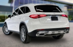 Mercedes-Benz GLC GLC 300 4MATIC SUV 2026