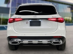 Mercedes-Benz GLC GLC 300 4MATIC SUV 2026