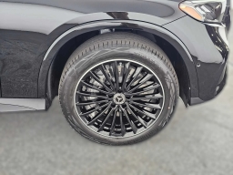 Mercedes-Benz GLC GLC 300 4MATIC SUV 2026