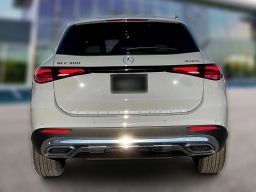Mercedes-Benz GLC GLC 300 4MATIC SUV 2026