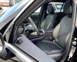 Mercedes-Benz GLC GLC 300 4MATIC SUV 2026