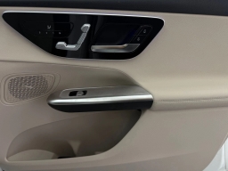 Mercedes-Benz GLC GLC 300 4MATIC SUV 2026