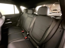 Mercedes-Benz GLC GLC 300 4MATIC SUV 2026