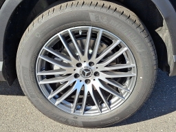 Mercedes-Benz GLC GLC 300 4MATIC SUV 2026