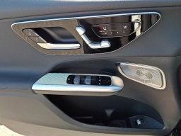 Mercedes-Benz GLC GLC 300 4MATIC SUV 2026