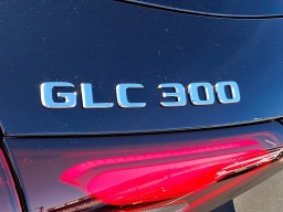 Mercedes-Benz GLC GLC 300 4MATIC SUV 2026