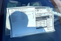 Mercedes-Benz GLC GLC 300 4MATIC SUV 2026