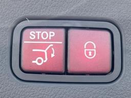 Mercedes-Benz GLC GLC 350e 4MATIC SUV 2025