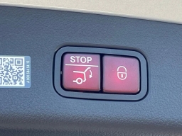 Mercedes-Benz GLC GLC 350e 4MATIC SUV 2025