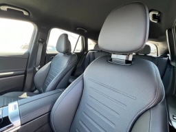 Mercedes-Benz GLC GLC 350e 4MATIC SUV 2025