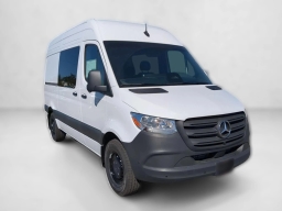Mercedes-Benz Sprinter Cargo Van Standard Roof 4-Cyl Diesel 2500 Standard Roof I4 Diesel 144" RWD 2026