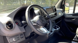 Mercedes-Benz Sprinter Crew Van Standard Roof 4-Cyl Diesel 2500 Standard Roof I4 Diesel 144" RWD 2026