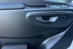 Mercedes-Benz Sprinter Crew Van Standard Roof 4-Cyl Diesel 2500 Standard Roof I4 Diesel 144" RWD 2026